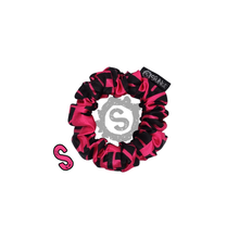 Load image into Gallery viewer, QUEER